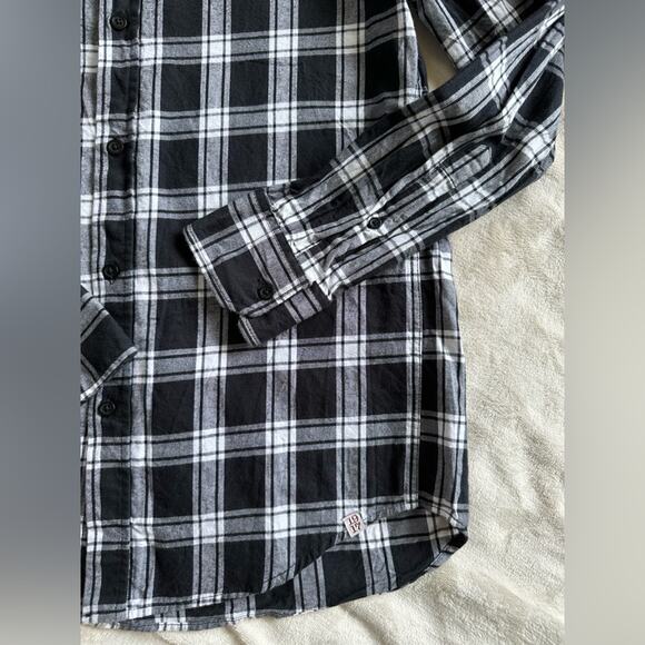 Sovereign Code Los Angeles Black and White Plaid Button Up Hollister Men’s Small - Picture 3 of 9